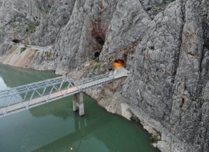 Dare to drive: Dangerous road in eastern Turkey challenges even the most capable driver